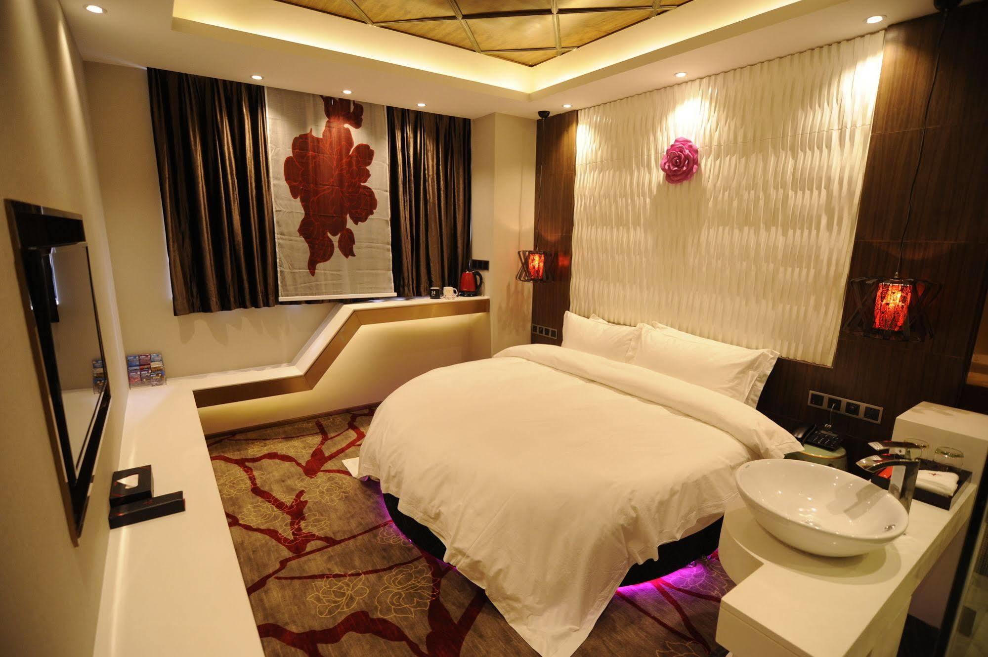 Secret Garden Hotel Гуанчжоу Экстерьер фото